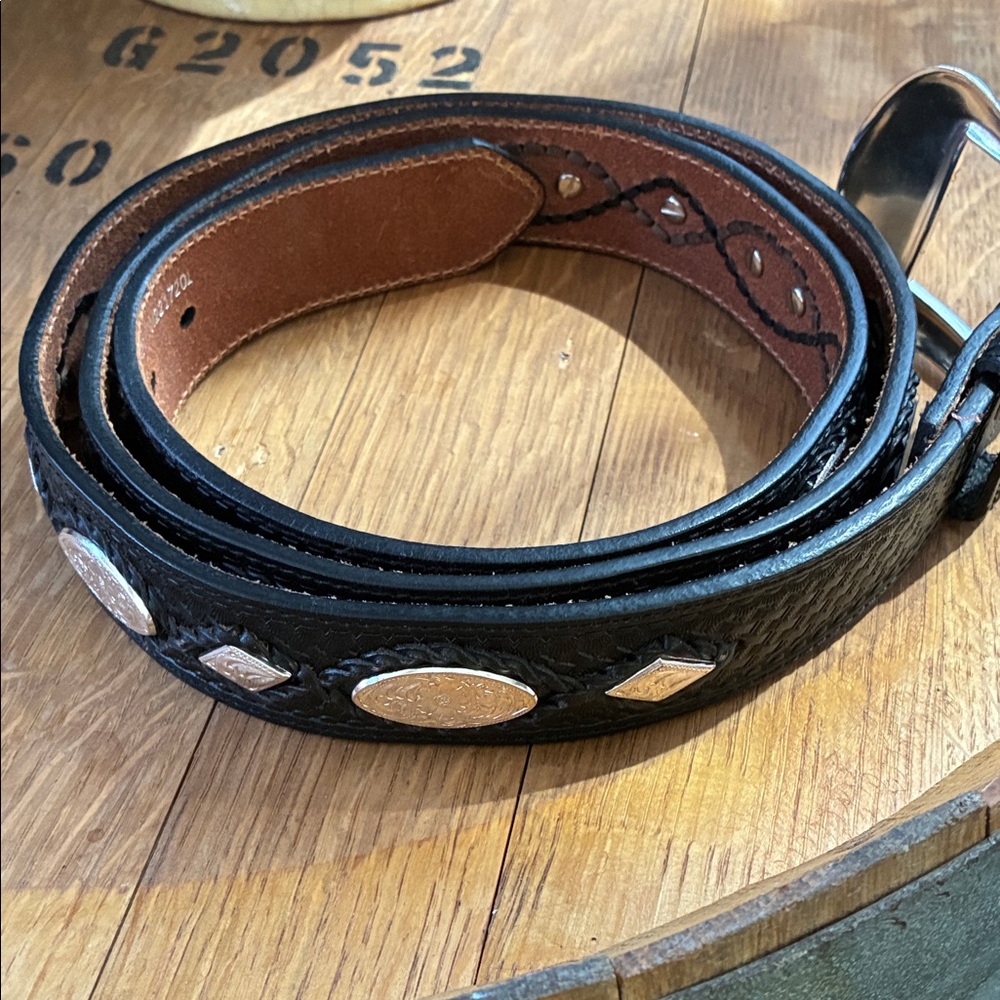 NOCONA NWOT 52” belt. Men's Black Leather Belt with Accents